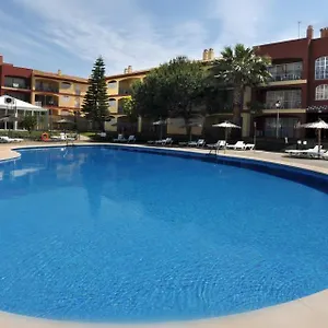 Leo Islamar Apartamento